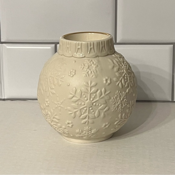 Lenox Ornamental Glow Snowflake Candle Holder Tea Light Votive Winter Holiday - Picture 5 of 10